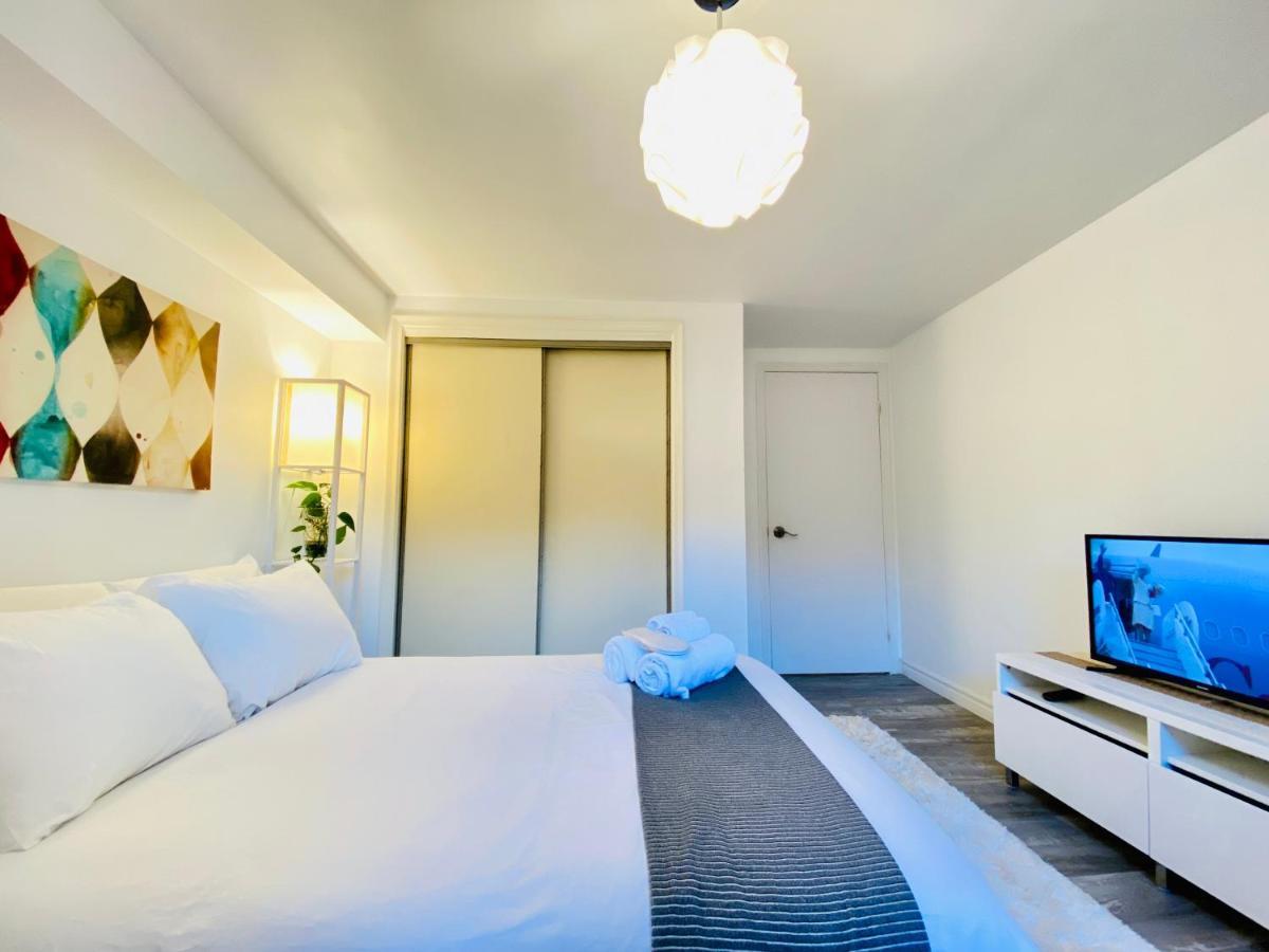 Toronto Bed & Breakfast - Free Parking Esterno foto